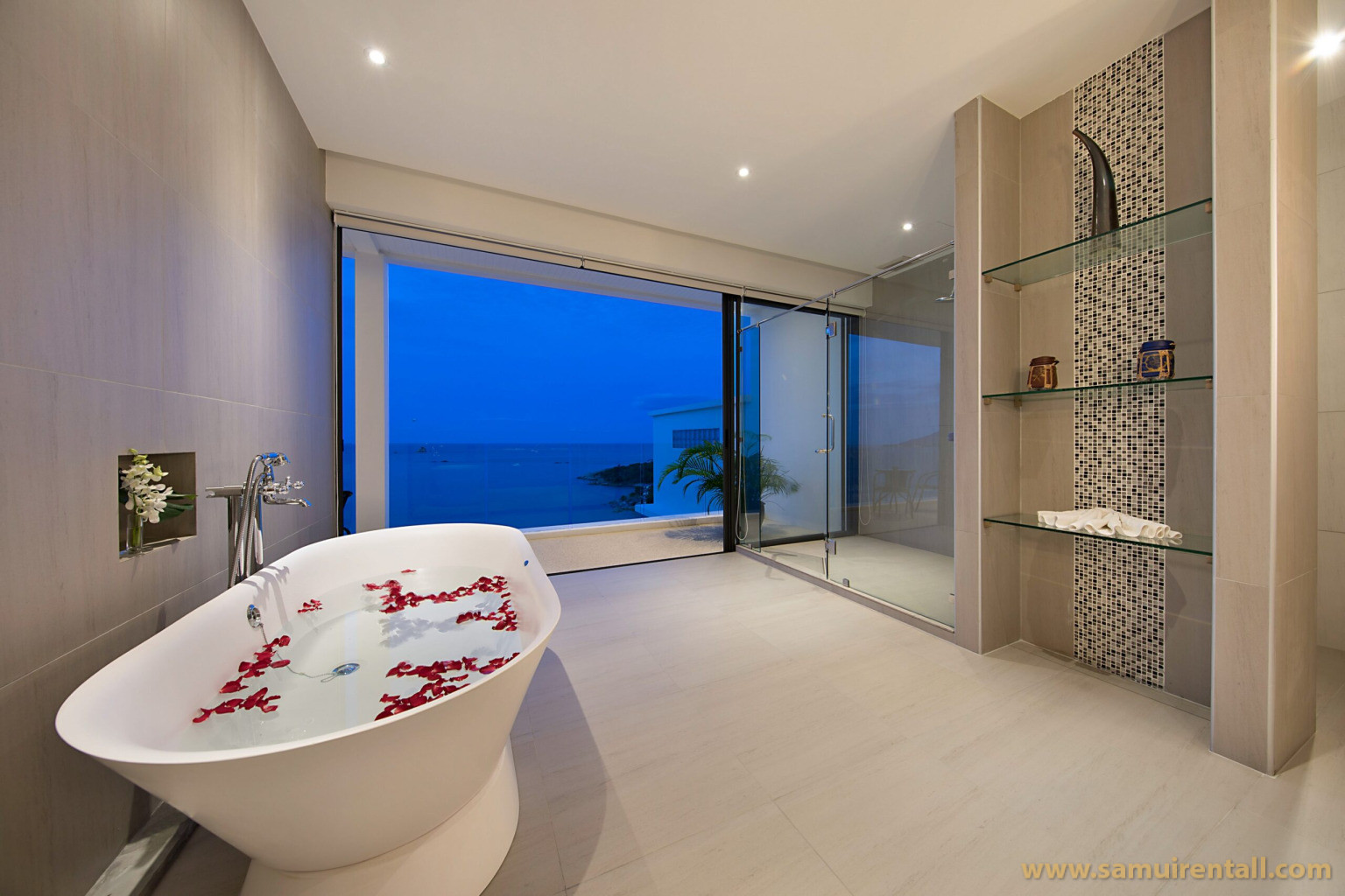 Suite-4-Bath.pg_-scaled